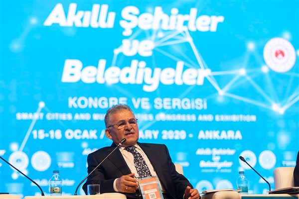 Başkan Büyükkılıç: “Akıllı Şehircilik Daire Başkanlığı kuracağız”