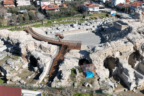 1800 yıllık İznik Roma Tiyatrosu turizme kazandırıldı