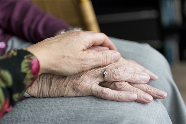 Aile ve Sosyal Hizmetler Bakanlığı’ndan “Yaşlılara Saygı Haftası” mesajı