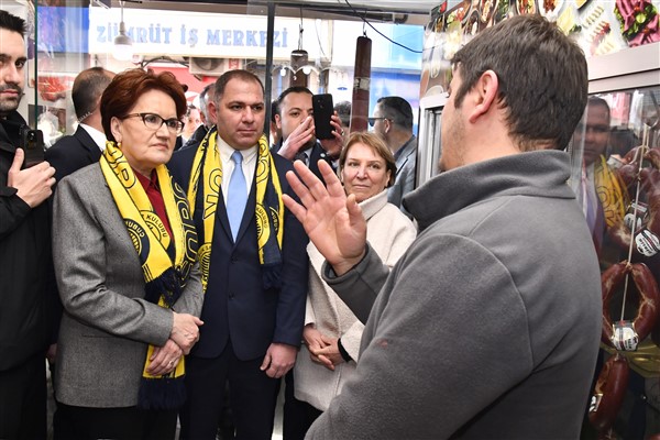 Akşener’den Ankara’da esnaf ziyareti