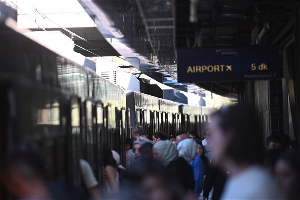 Atatürk Havalimanı’ndaki toplantı için Metro İstanbul ve İETT’den ek sefer