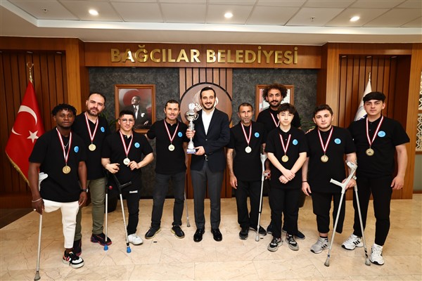 Bağcılar Ampute Futbol Takımı şampiyon oldu