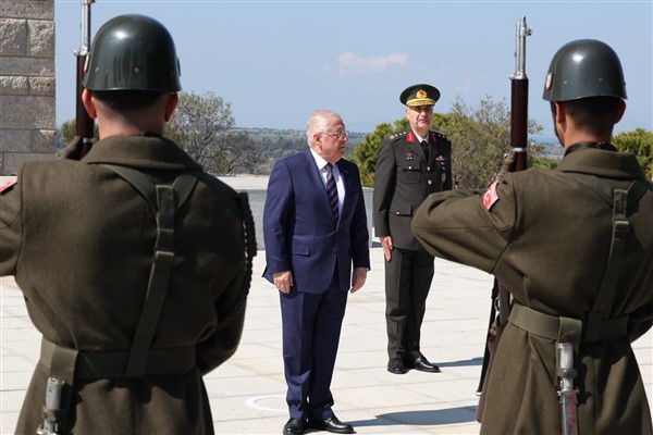 Bakan Güler, Çanakkale’de düzenlenen törene katıldı