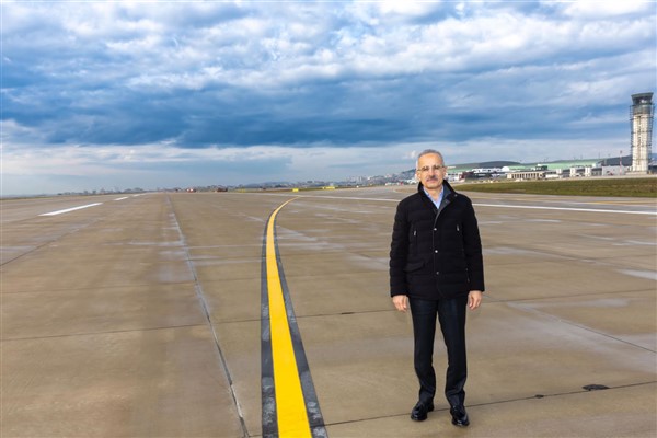 Bakan Uraloğlu, Çekmeköy-Taşdelen-Alemdağ Köprülü Kavşağının açılışını yaptı