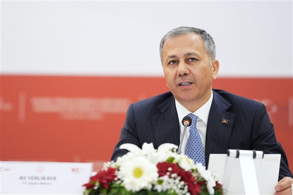 Bakan Yerlikaya, “Gaziantep’in Huzuru Türkiye’nin Huzuru” toplantısını yaptı