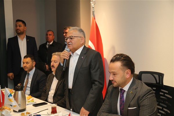 Başkan Büyükkılıç: Gece demeden, gündüz demeden hep beraber çalışıyoruz