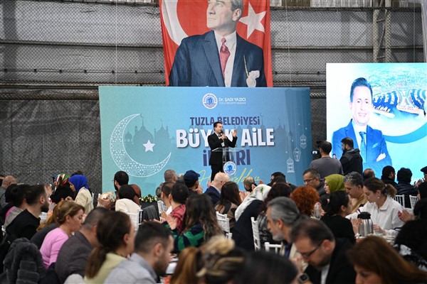 Başkan Yazıcı: “Aynı davanın yolcusu olarak Tuzla halkına hizmet eden bir aileyiz”