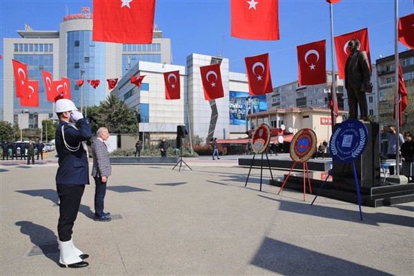 Bayrampaşa’da Çanakkale Zaferi törenle kutlandı