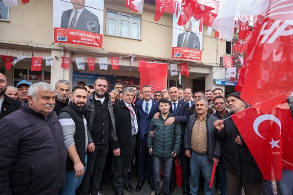 CHP Genel Başkanı Özel, Zonguldak’ta vatandaşlarla buluştu