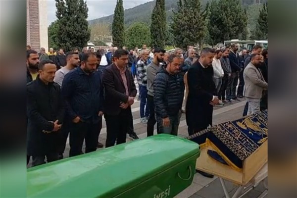 Hatay’daki kazada hayatını kaybeden 6 kişi son yolculuğuna uğurlandı