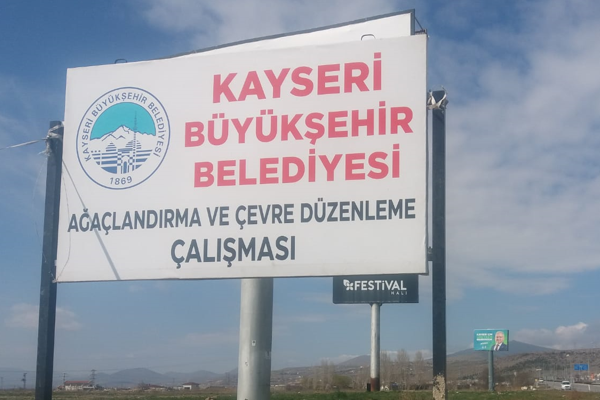 Kayseri Büyükşehi Belediyesi’nden ağaçlandırma ve çevre düzenlemesi