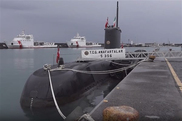 TCG Anafartalar denizaltısı, Dynamic Manta Tatbikatı’nda görevini sürdürüyor