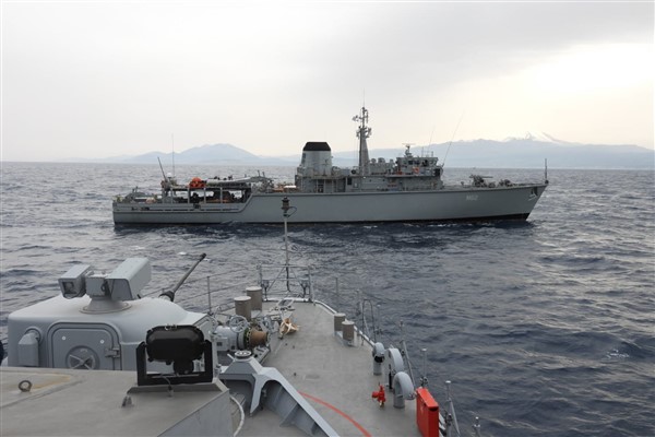 TCG Anamur, Ege Denizi’nde eğitimler icra etti