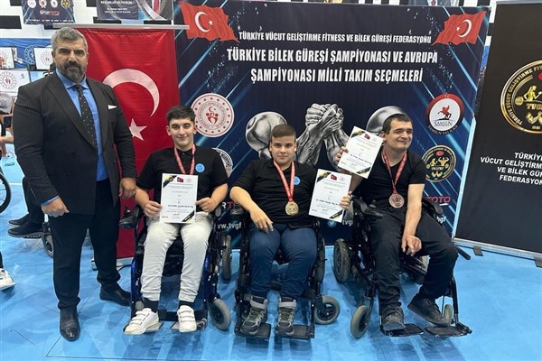 Bağcılar Belediyesi sporcusu, Avrupa Bilek Güreşi Şampiyonası’nda yarışacak