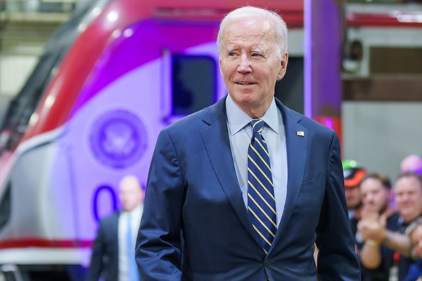 Biden: Cumhuriyetçiler, Ekonomik Bakım Yasası’ndan tekrar kurtulmak istiyor