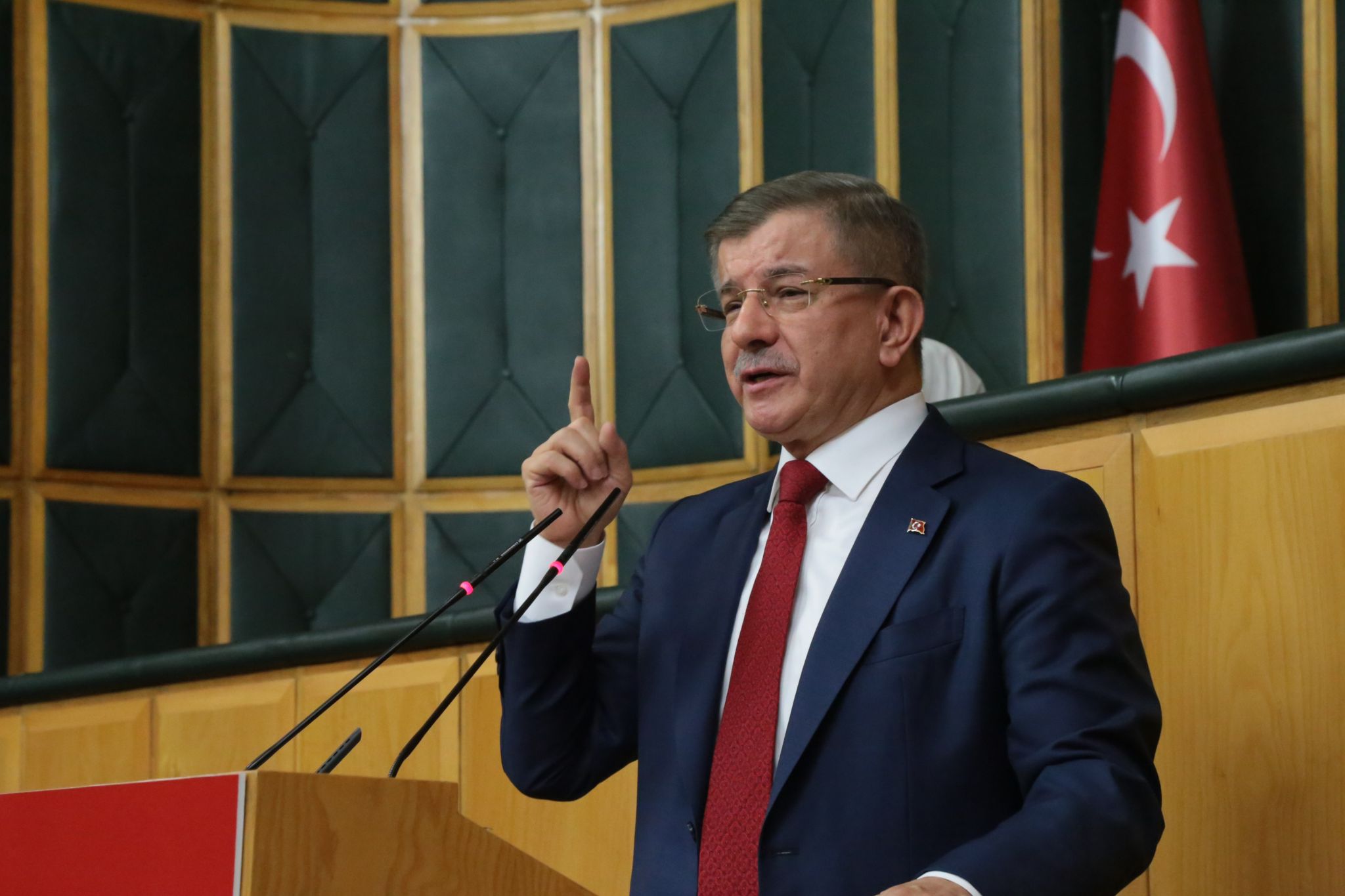 Davutoğlu: İsrail ile ticarete derhal son verilsin