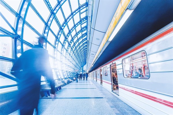 İzmir’de otobüs ve metro seferlerinde değişiklikler yapıldı