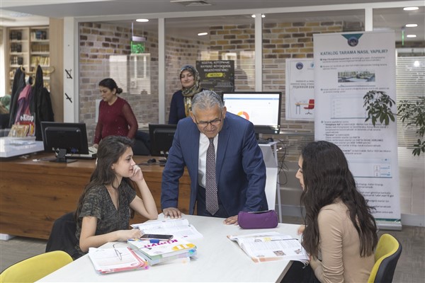 Kayseri Büyükşehir Belediyesi kütüphanelerinden