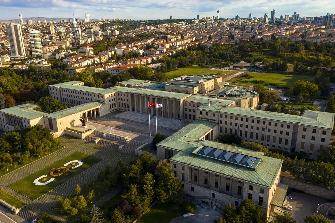 TBMM Başkanı Numan Kurtulmuş, TBMM personelleriyle iftar sofrasında buluştu