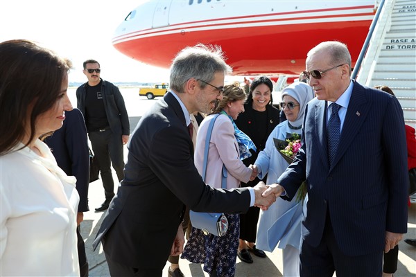 Cumhurbaşkanı Erdoğan, Madrid’e ulaştı