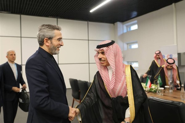 İran Dışişleri Bakanı Vekili Bagheri, Suudi Arabistan Dışişleri Bakanı Ferhan ile görüştü