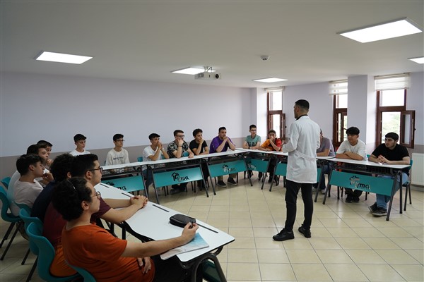Konya’da Lise Medeniyet Akademileri’nin Yaz Okulu kayıtları başladı