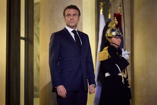 Macron: Ukrayna’nın direnmesine yardımcı olmak için çalışmaya devam edeceğiz