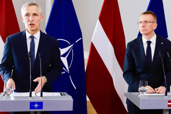 NATO Genel Sekreteri Stoltenberg, Letonya’da