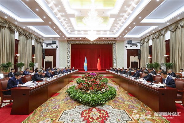 Özbekistan, Tacikistan ve Kazakistan’dan Xinjiang’a üst düzeyli ziyaret