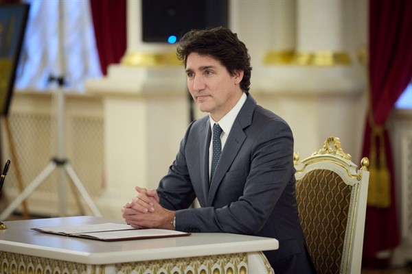 Trudeau: Putin’in savaş çabalarını finanse etmesine yardım edenlerin peşine düşeceğiz