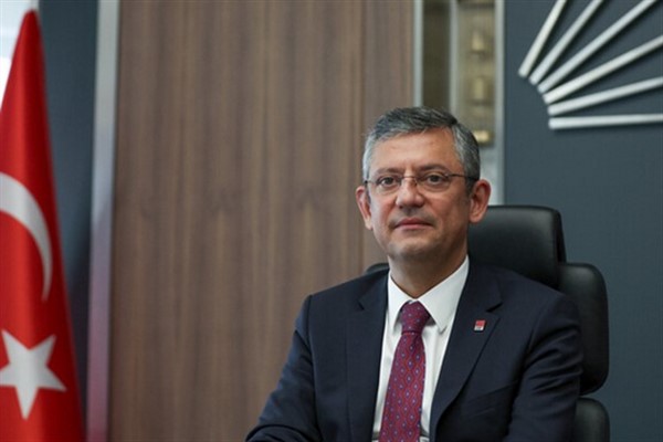 CHP Genel Başkanı Özel, İstanbul’da ziyaretlerini sürdürüyor