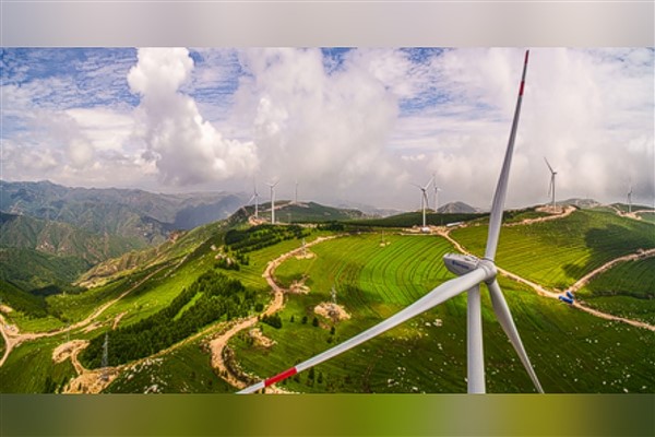 Çin, yüzde 1,817’lik artışla yenilenebilir enerjinin lideri oldu