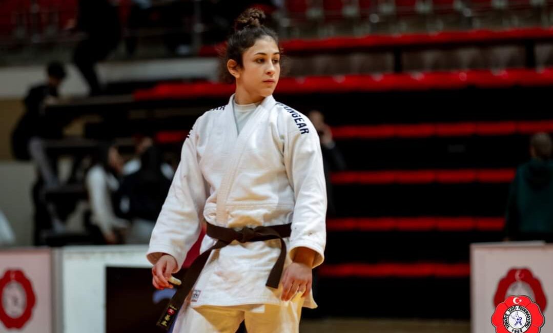 Osmangazi Belediyesporlu judocu Zeynep