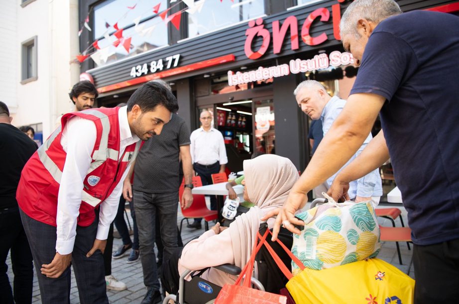 Başkan Bingöl, Postane Mahallesi’ndeki esnaf ve vatandaşları ziyaret etti