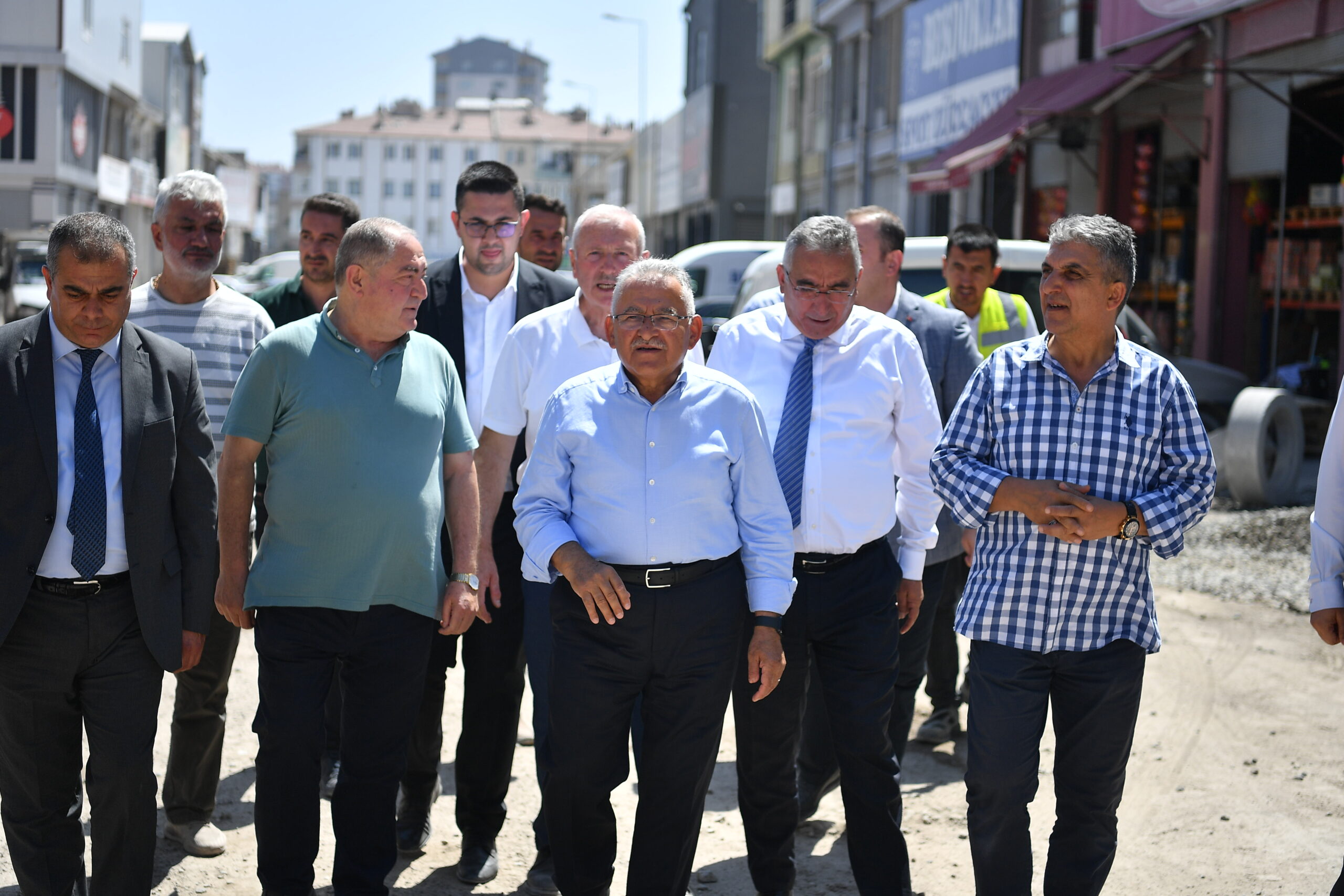 Başkan Büyükkılıç, Argıncık Toptancılar Sitesi’nde inceleme yaptı