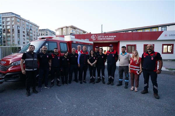 İzmir’in farklı bölgelerinde başlayan