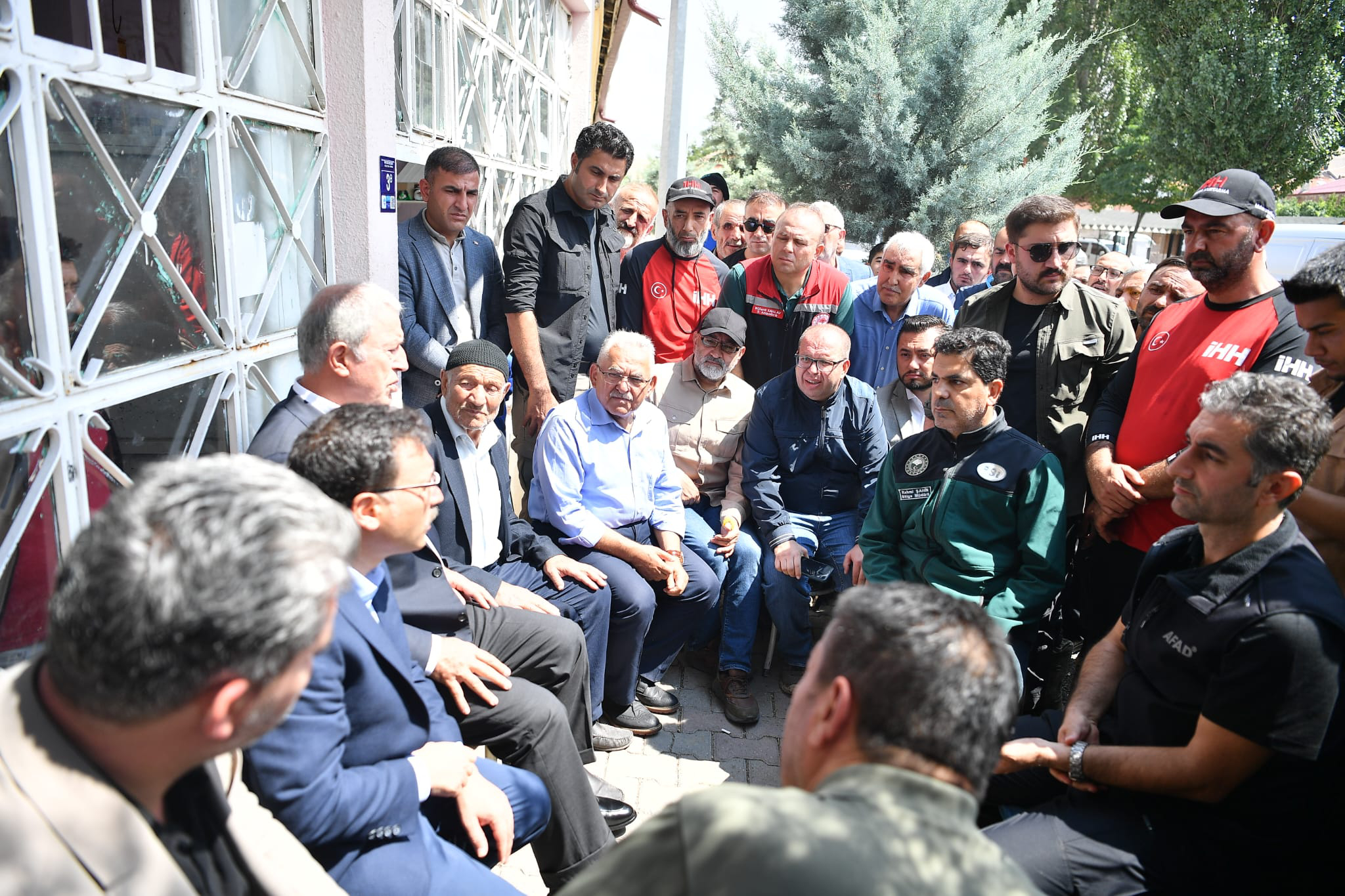 Büyükkılıç, selde hayatını kaybeden Saraç’ın ailesine taziye ziyaretinde bulundu