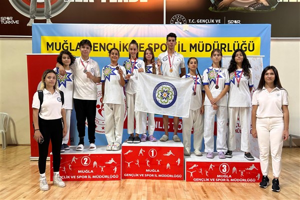 Muğla Büyükşehir Belediye sporcuları Taekwondo Şampiyonaları’nda 8 madalya kazandı