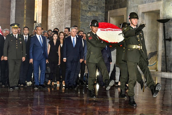 Sakarya Meydan Muharebesi’nin 103. Yılı Anma Etkinlikleri Anıtkabir ziyareti ile başladı