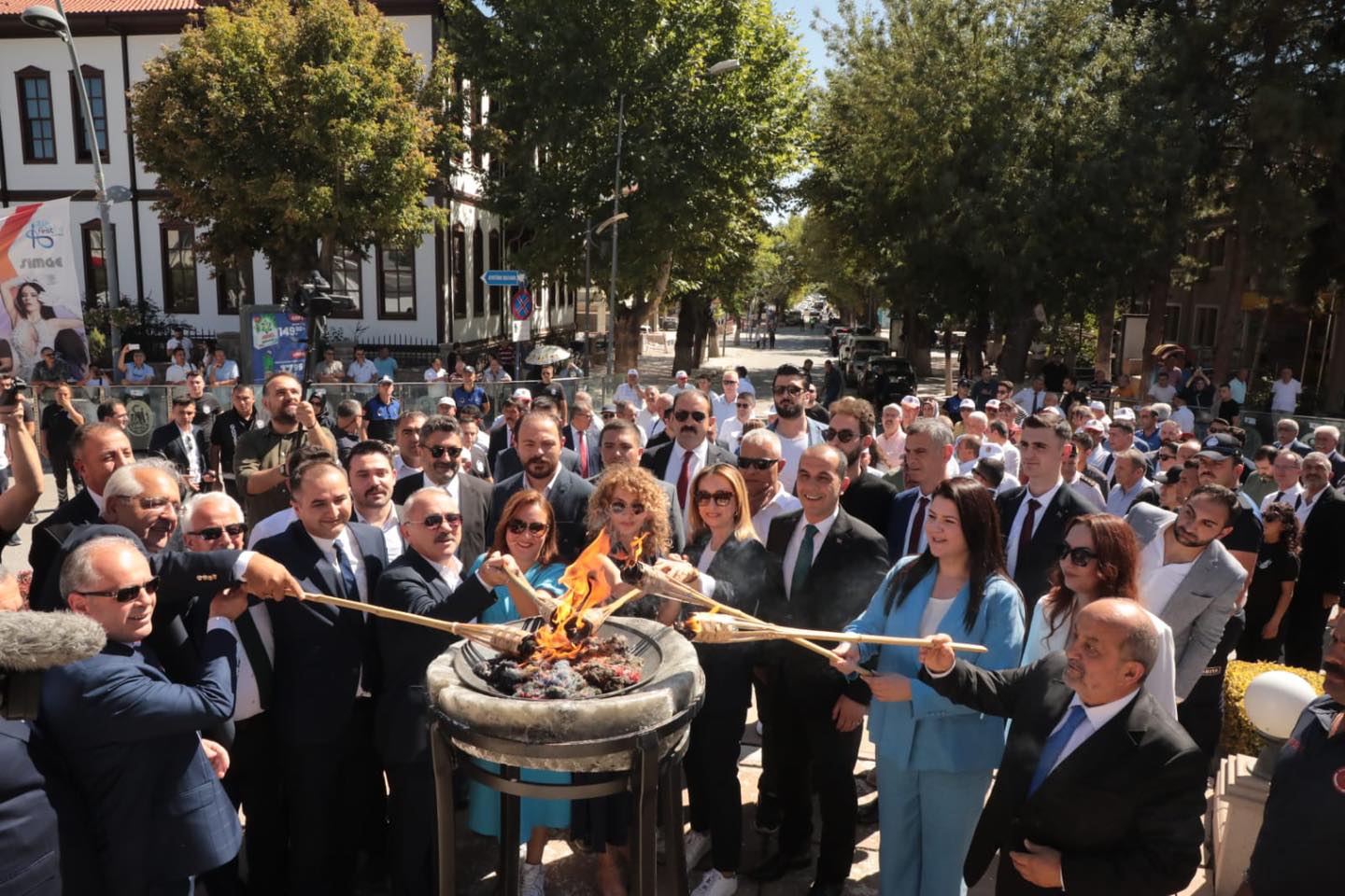 TUZFEST ateşi, tuz kasede yandı