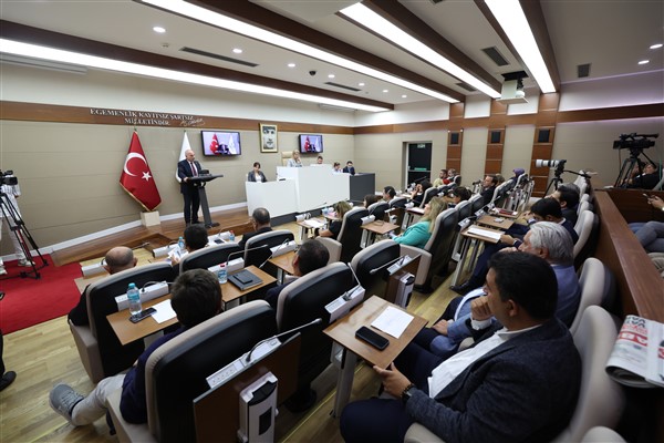 Bakırköy Belediyesi’nden emeklilere ve öğrencilere yardım kararı