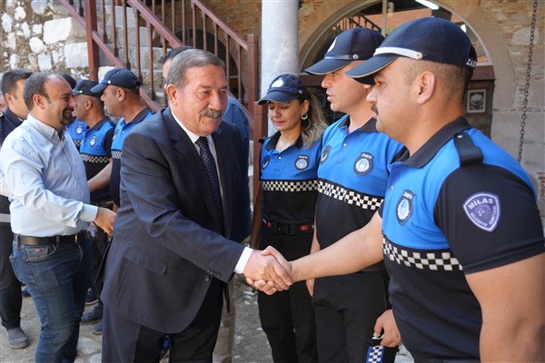 Başkan Topuz, Zabıta Haftası’nı personel ile kutladı