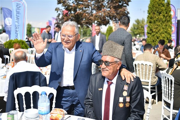 Kayseri Büyükşehir Belediye Başkanı