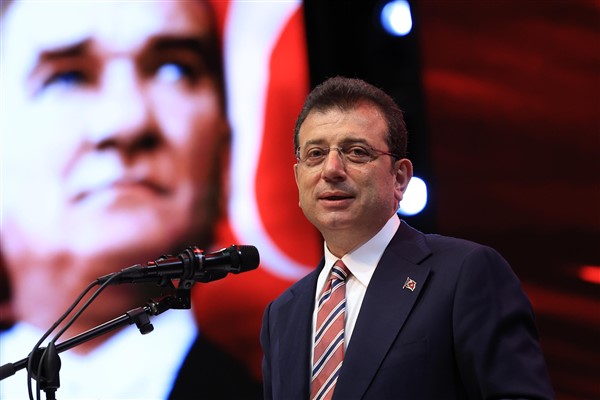 İmamoğlu: Siyasi yarışın denklemini millet kurar, millet bozar