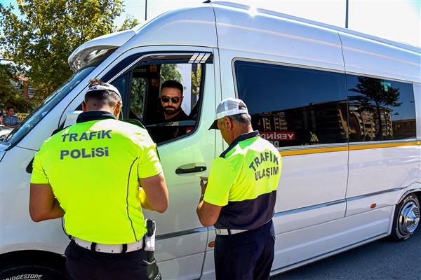 Malatya’da servis araçlarının yönetmeliğe uygunluğu denetlendi