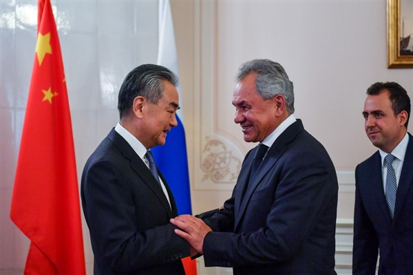 Wang Yi, Rusya Güvenlik Konseyi Sekreteri Şoygu ile görüştü