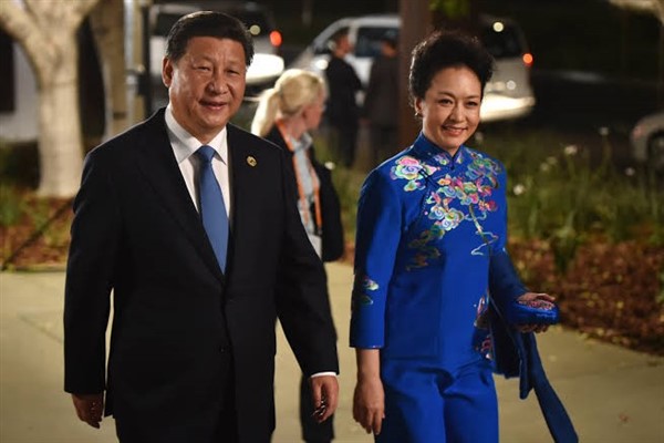 Xi Jinping'in ofisinde eşi