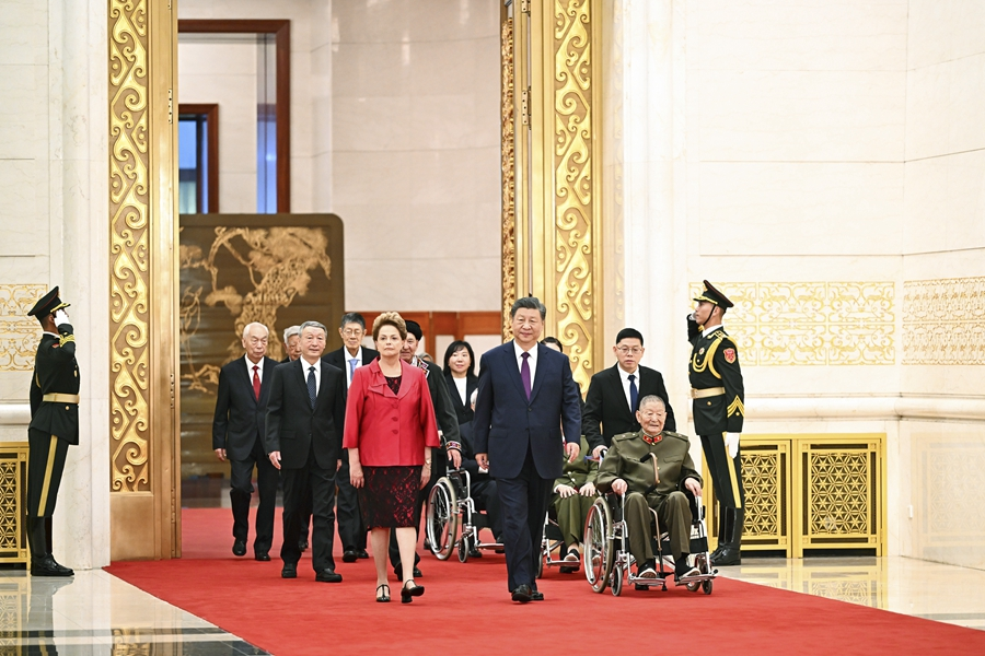 Çin Cumhurbaşkanı Xi Jinping,