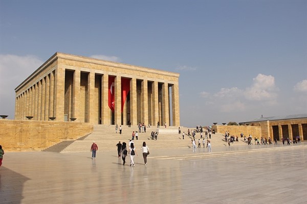 Bakan Yumaklı, Anıtkabir’deki törene katıldı