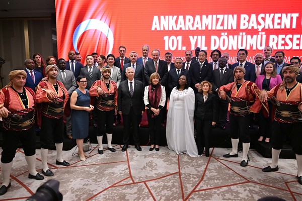 Başkan Yavaş’tan Ankara’nın başkent oluşunun 101’inci yılına özel resepsiyon